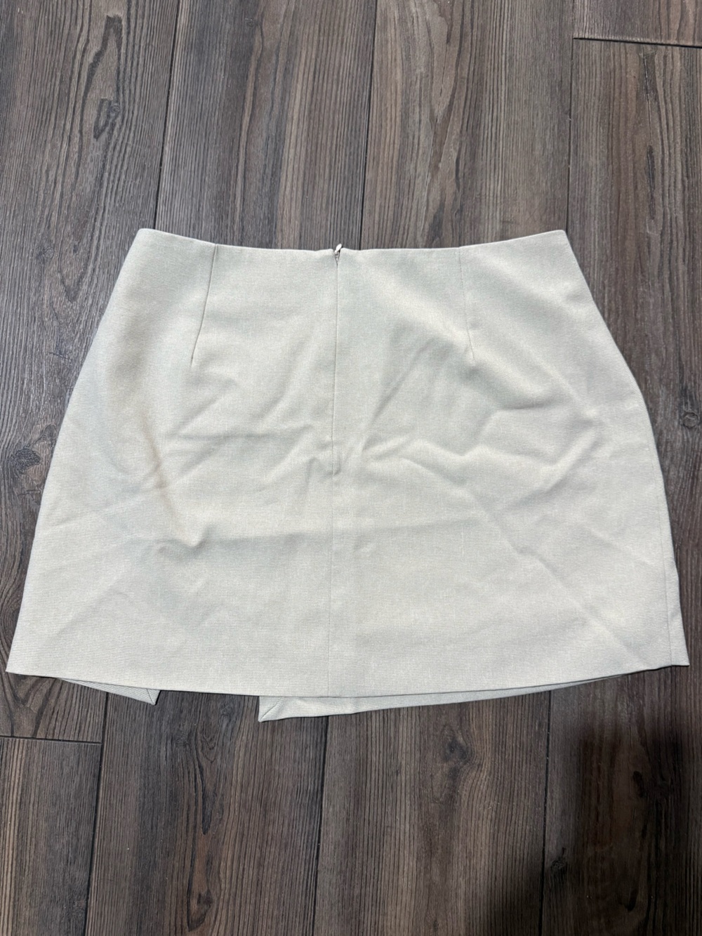 White Fox Boutique Cream Cutout Mini Skirt Size Medium - Picture 5 of 5